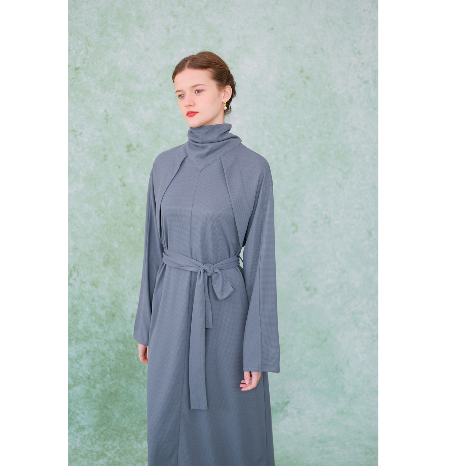 自然而蓝优雅设计感灰蓝色连衣裙