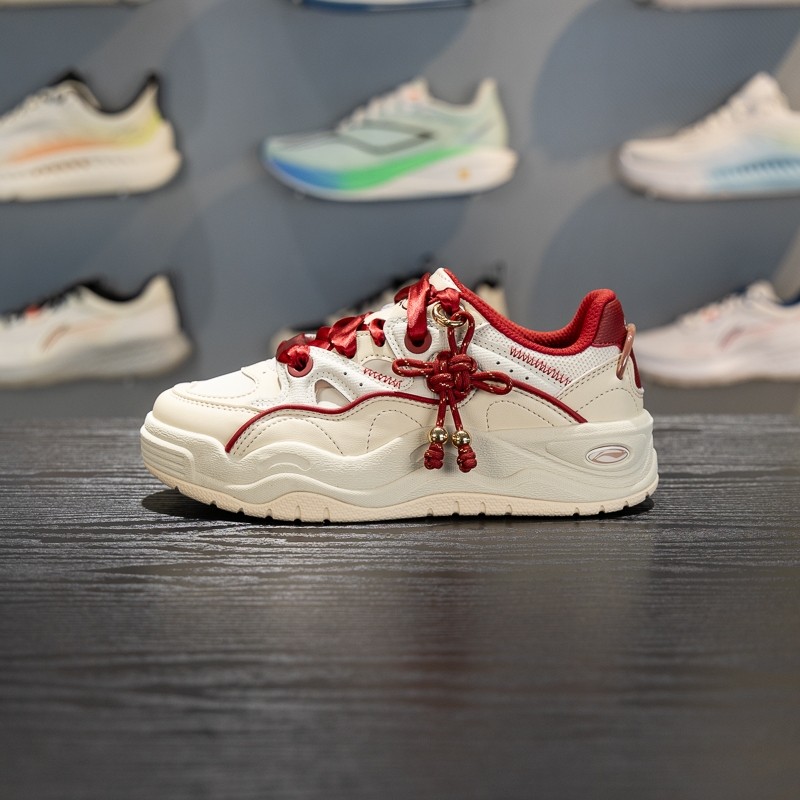 李宁女子蝴蝶兰休闲鞋2026春季新款舒适百搭低帮经典板鞋AGCW008,运动鞋new,运动休闲鞋,淘宝优惠券,粉丝福利购,淘宝优惠卷