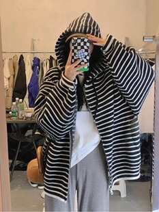 针织毛衣开衫2023新款韩系慵懒风休闲条纹连帽外套女春秋馨馨帮帮