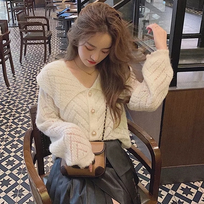 送运费险马海毛镂空娃娃领毛衣女