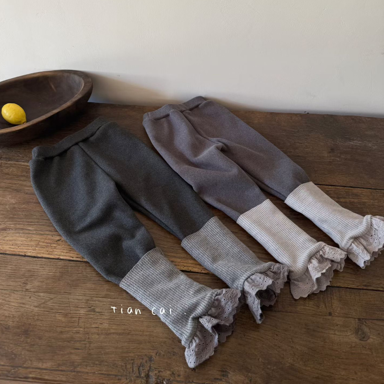 甜菜 25冬 8872女童韩系加绒刺绣花边拼接螺纹打底裤