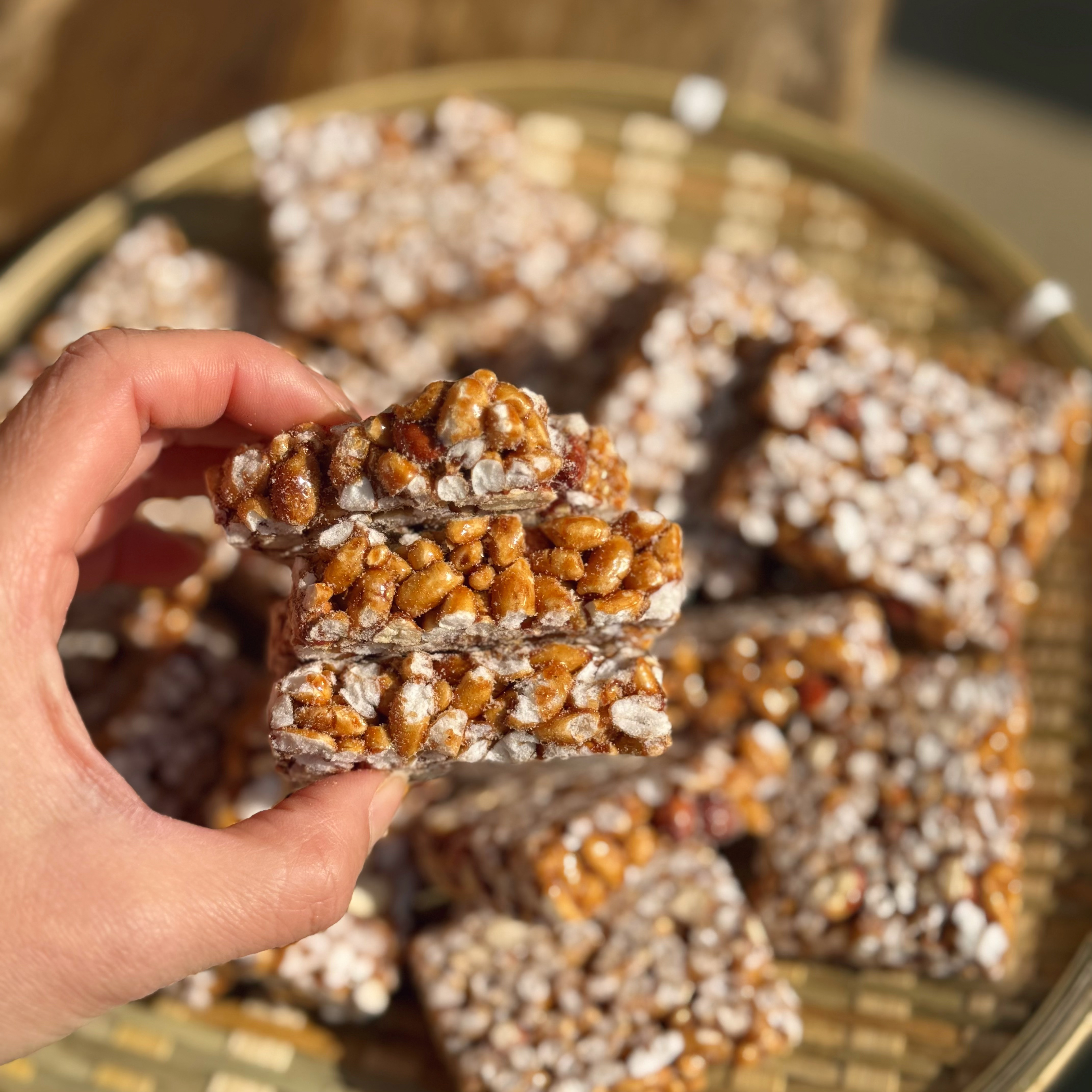 江西婺源特产红糖冻米糖花生米通酥饼茶点炒米片米花糕纯手工零食