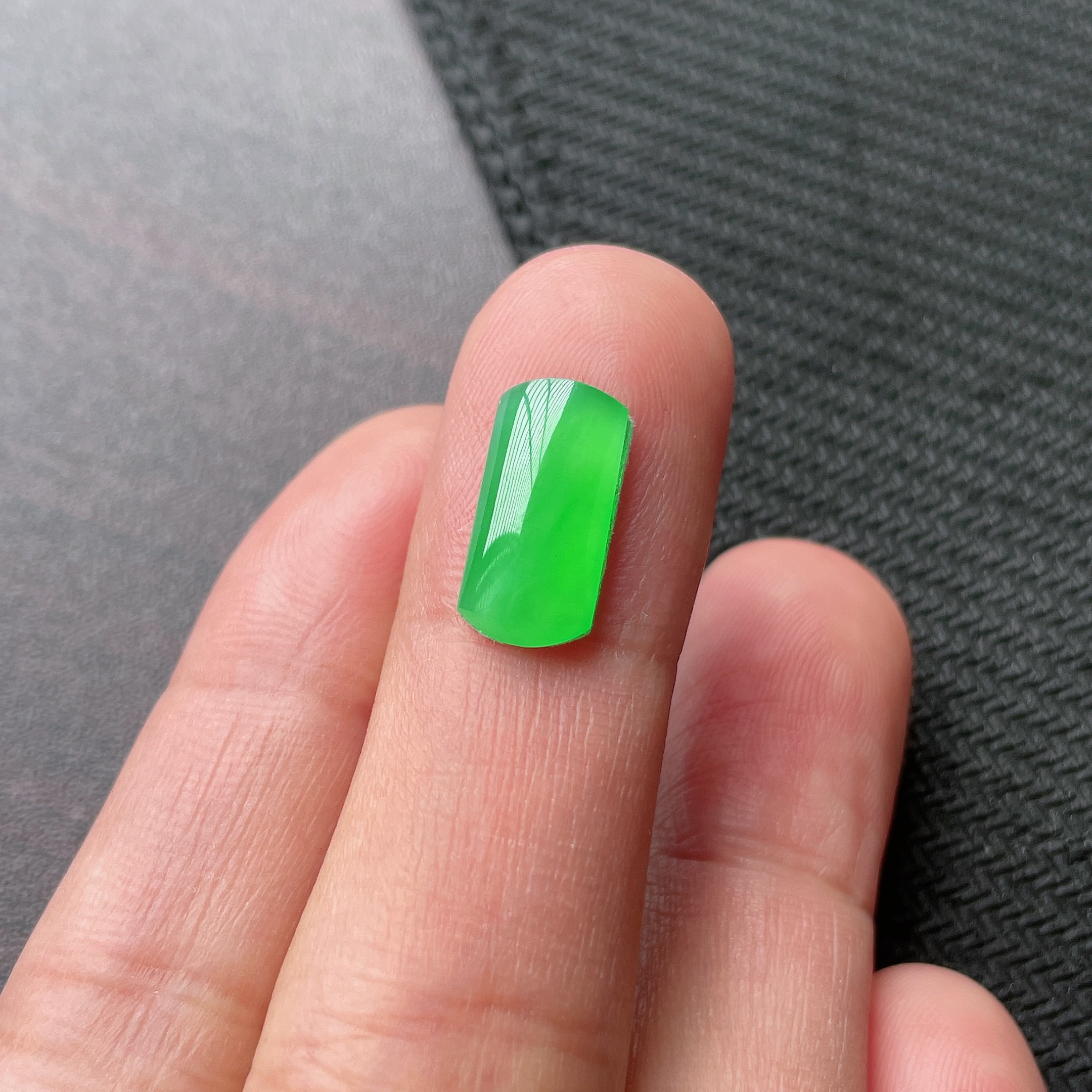 缅甸天然翡翠A货老坑种起光木那阳绿马鞍戒面裸石