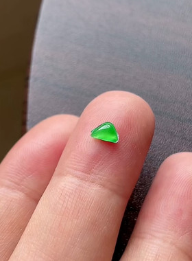 缅甸天然翡翠A货玻璃种起光阳绿随形戒面裸石