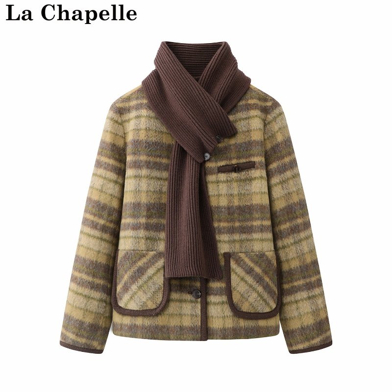 拉夏贝尔/La Chapelle秋冬新款学院风围巾领格子通勤风厚款外套女