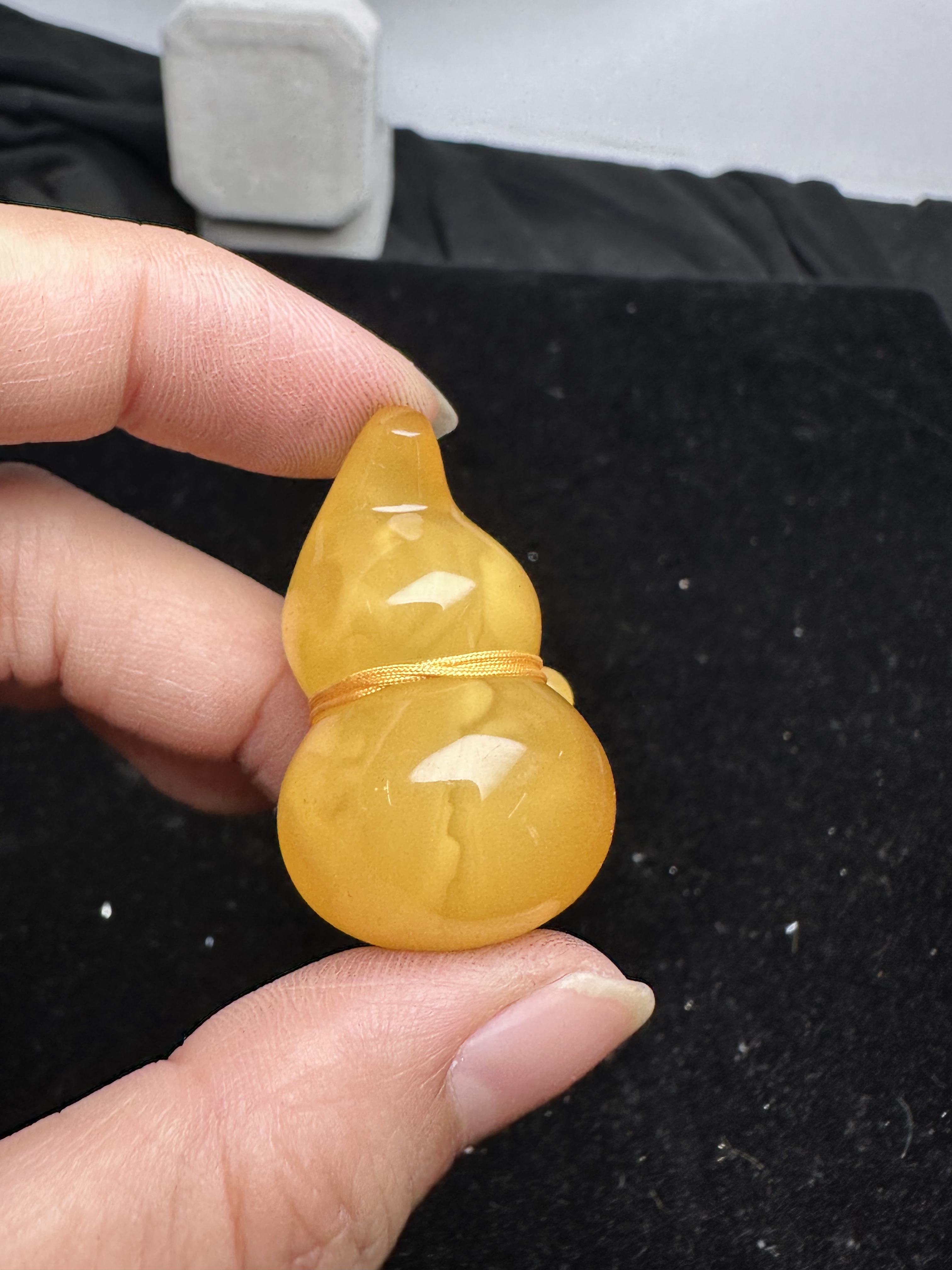 纯天然蜜蜡葫芦吊坠俄料满蜜鸡油黄11.6克 立体葫芦高品质 保真