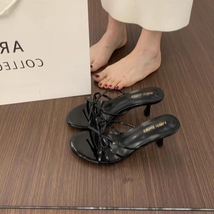 女士高级感外穿时尚拖鞋女202人字拖