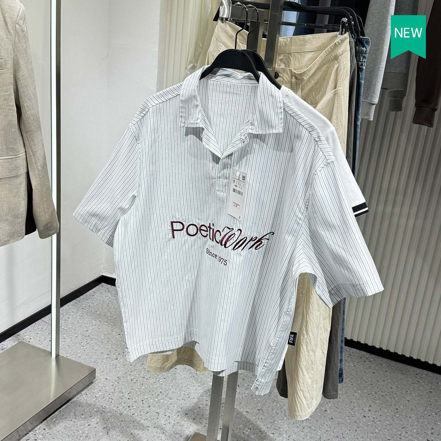 刺绣字母正版型POLO衫