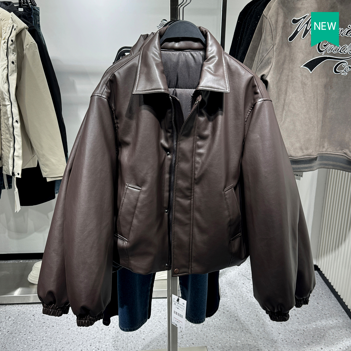 男装宽松版型仿皮拉链夹克外套