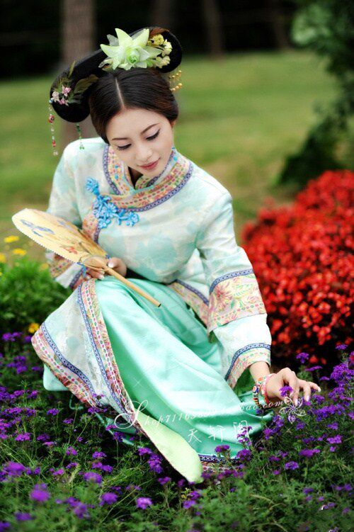 女古装宫锁清秋秀禾服 民国夫人装唐装汉服小姐装 清朝福晋格格装