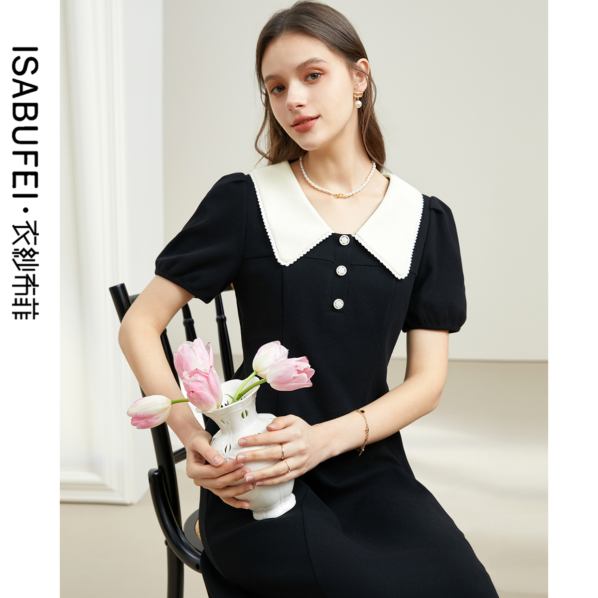 娃娃领赫本风修身连衣裙