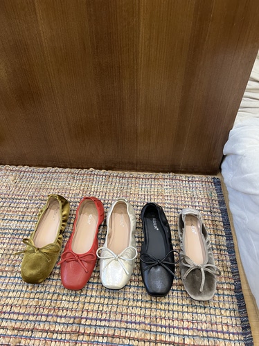 法式复古丝绒蝴蝶结玛丽珍鞋新款仙女风配裙子浅口单鞋百搭平底鞋