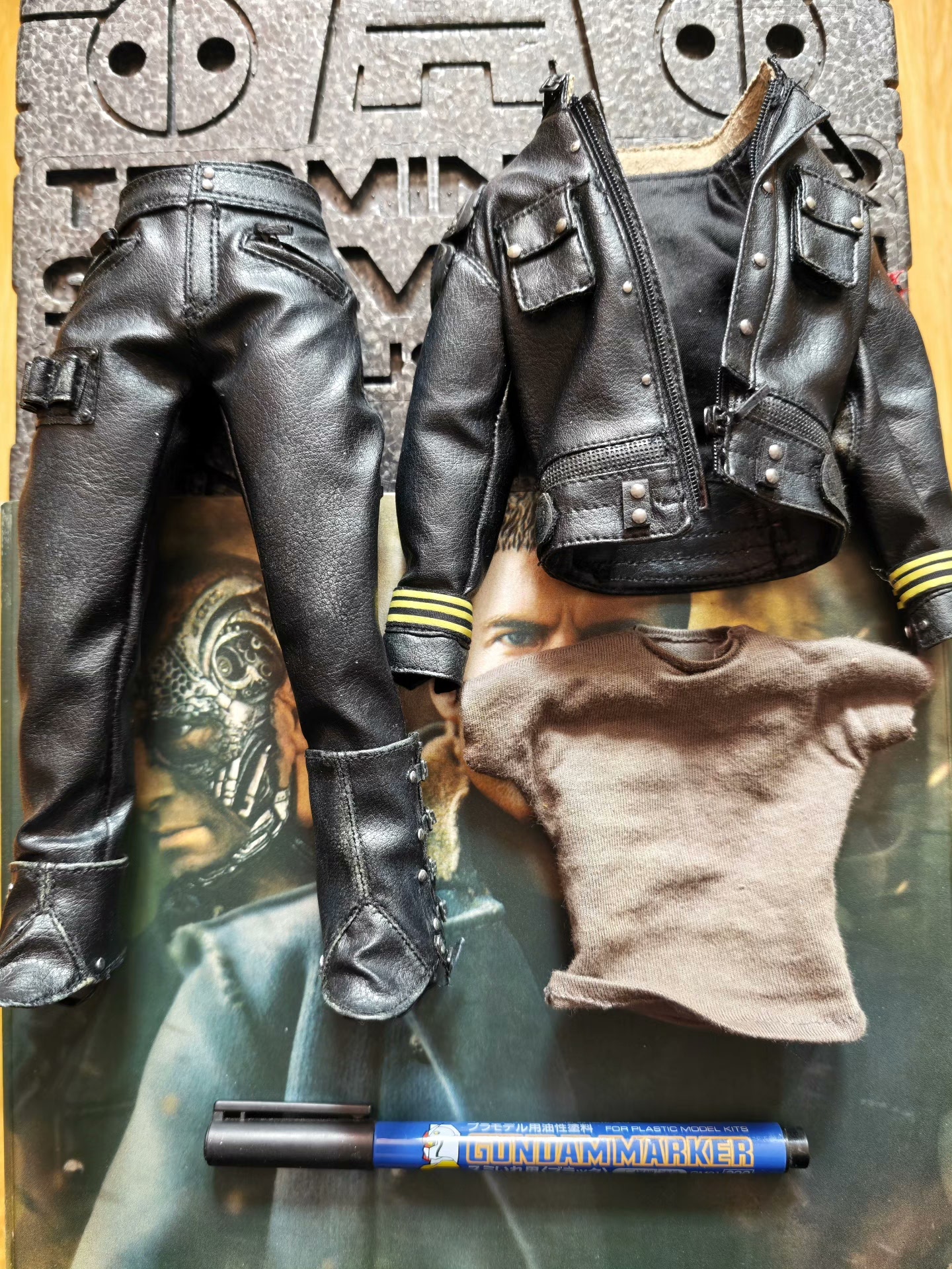  HotToys MMS100 终结者2018 T4 马