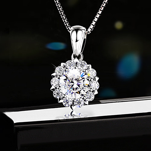 太阳花18K白金项链IGI培育钻吊坠