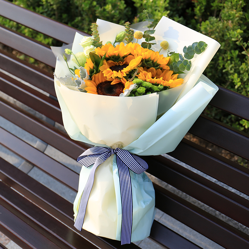 向日葵桔梗尤加利鲜花束南京鲜花速同城速递祝福友情探望长辈