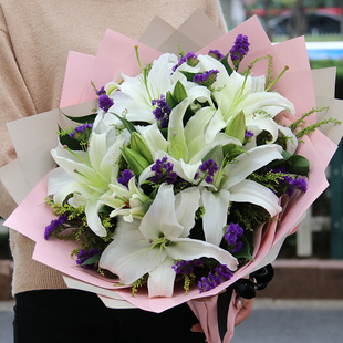 呼和浩特白香水百合花束鲜花速递同城新城回民玉泉赛罕生日送花店