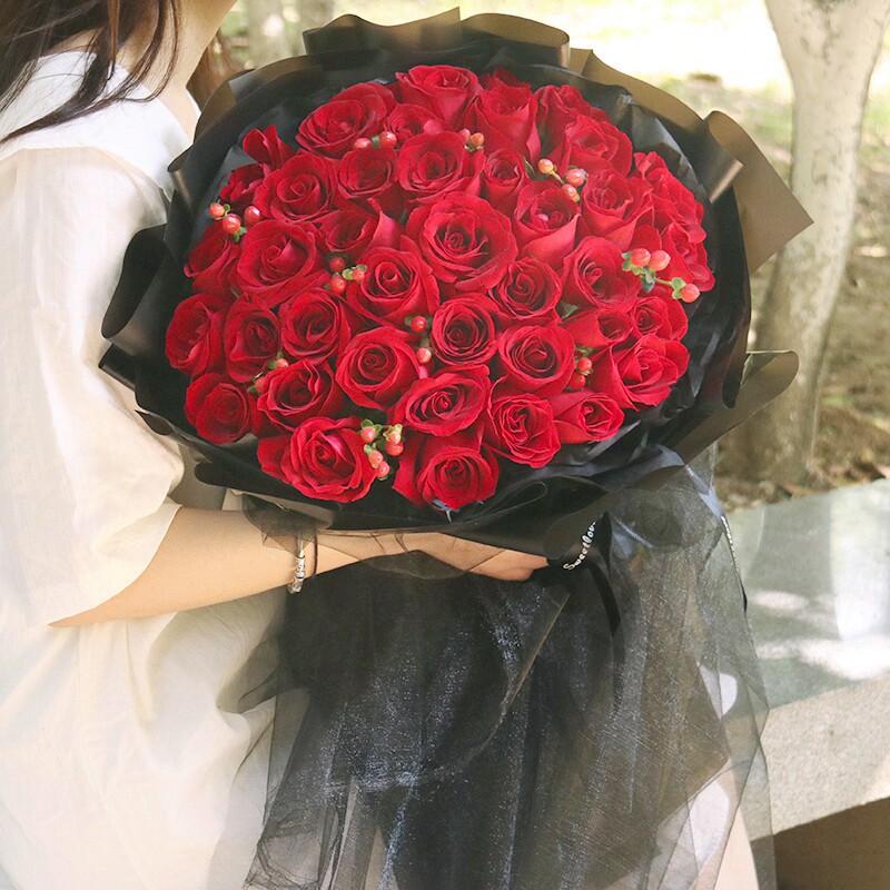 33朵红玫瑰鲜花速递同城生日花束天津唐山廊坊石家庄济南配送花店