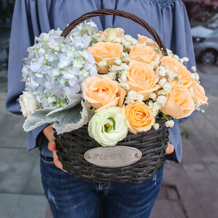 苏州鲜花手提花篮速递同城玫瑰绣球花沧浪平江虎丘区生日配送花店