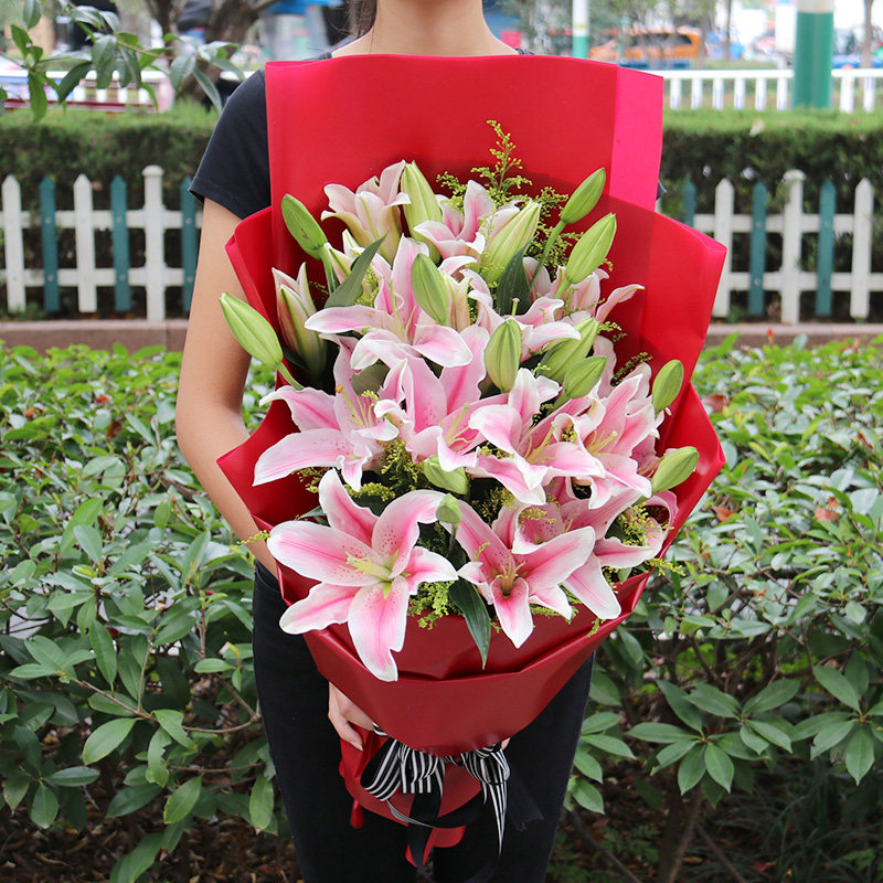 99朵长沙鲜花速递百合花束株洲衡阳邵阳岳阳常德生日同城送花店