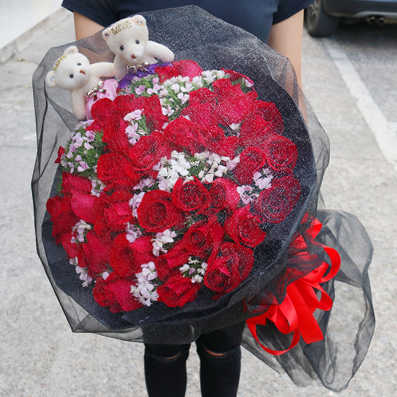 防城港鲜花红香槟玫瑰花束礼盒港口上思东兴区生日送花店