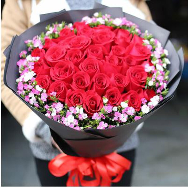 52033红玫瑰礼盒鲜花同城速递莆田市城厢区涵江区花店配送