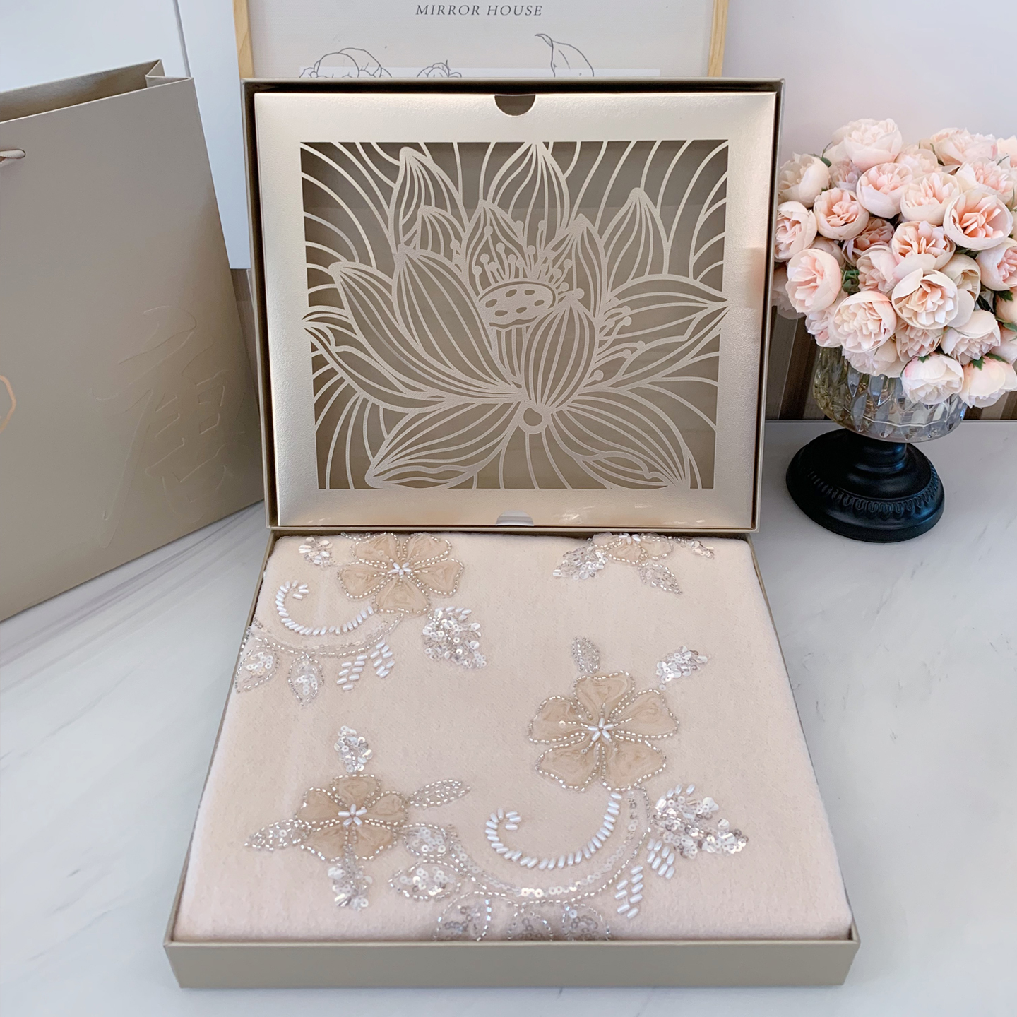 纯羊毛刺绣围巾沐秋杏风披肩冬季生日礼物新年礼物送妈妈婆婆礼盒