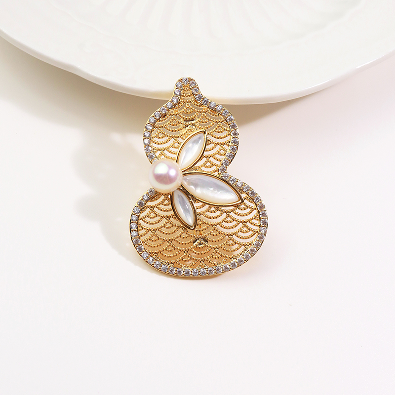 7.5-8mm  AKOYA葫芦胸针