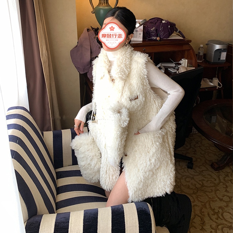 羊羔毛马甲女秋冬2025新款