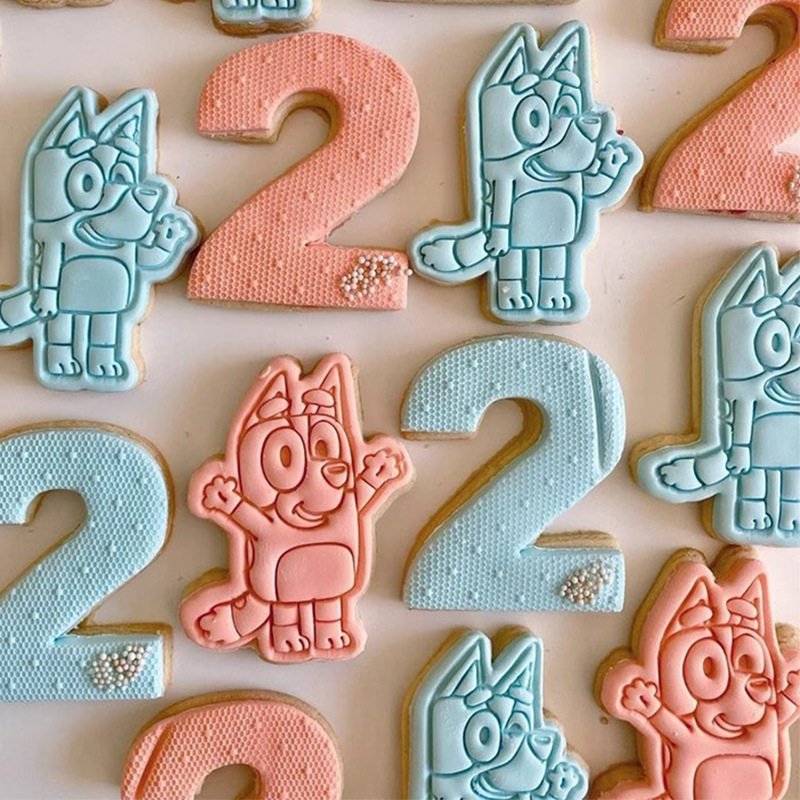 卡通饼干模具小狗布鲁伊宾果饼干磨具生日蛋糕曲奇装饰印花3D模具