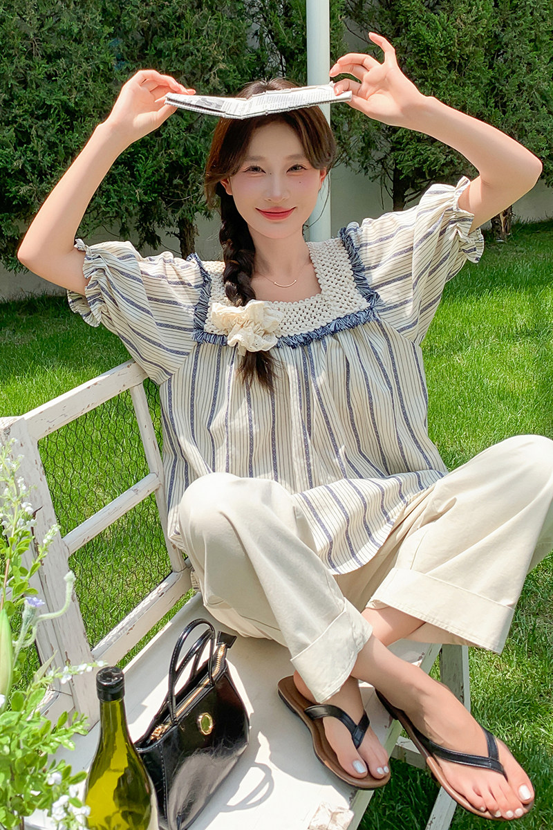 法式俏皮减龄泡泡袖条纹上衣2025春秋季新款韩版宽松显瘦方领小衫,女装衬衫,浙宝220