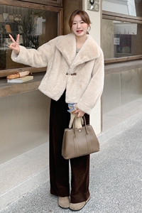 韩版气质加厚仿水貂绒外套女2025年冬季新款显瘦保暖皮毛一体棉服图片