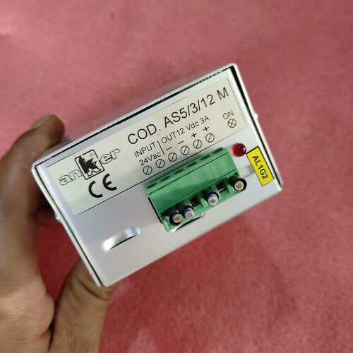 议价anker电源 COD.AS5/3/12M，一只，成色漂可维修