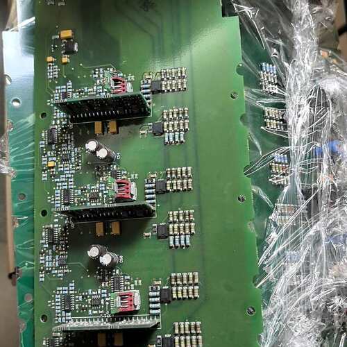 议价伟肯变频器PC00526，PC00525， PC00826功可维修