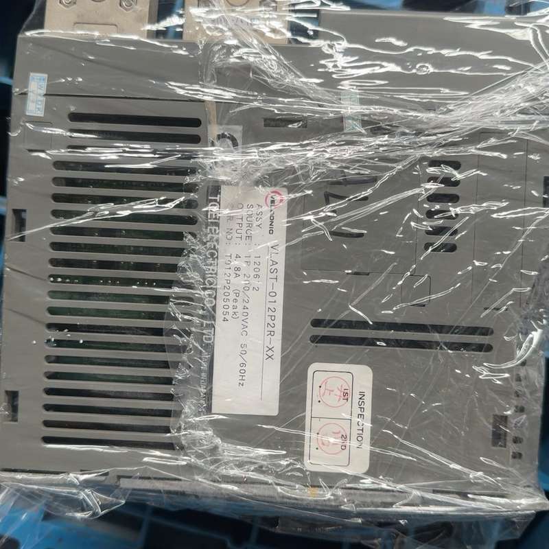 议价VELCOC伺服驱动器 VLAST-012P2R-XX可维修 - 实物图