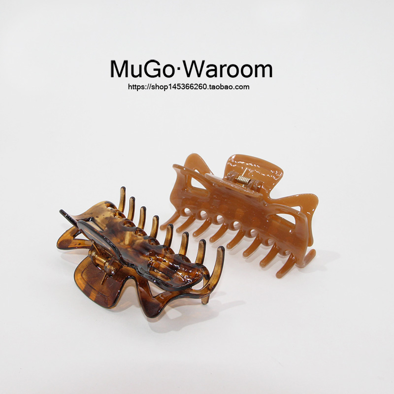 mugo韩式简约中号抓夹洗澡果冻色