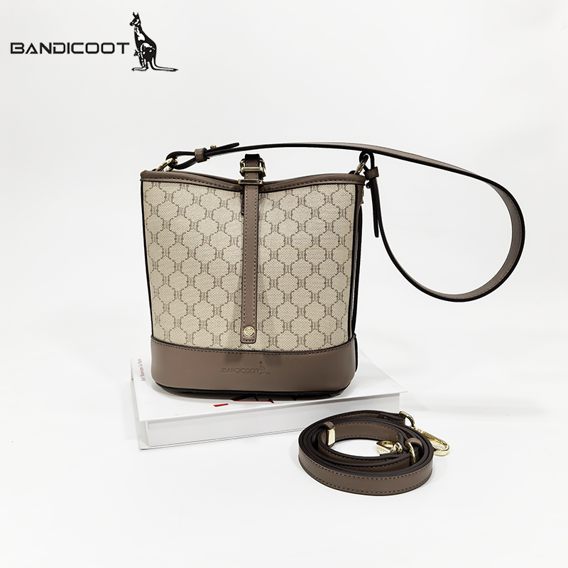 袋鼠女包轻奢小众设计水桶包