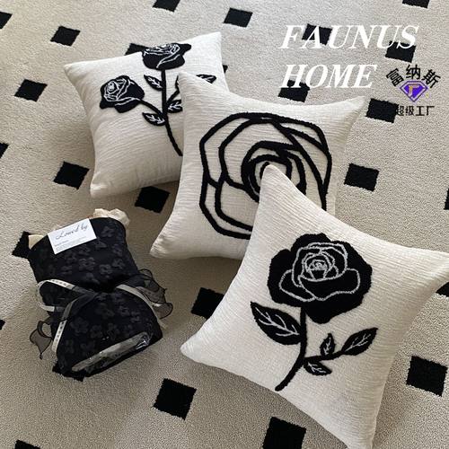 诧寂风刺绣玫瑰轻奢客厅雪尼尔绣沙发抱枕装饰靠垫靠背枕头带芯