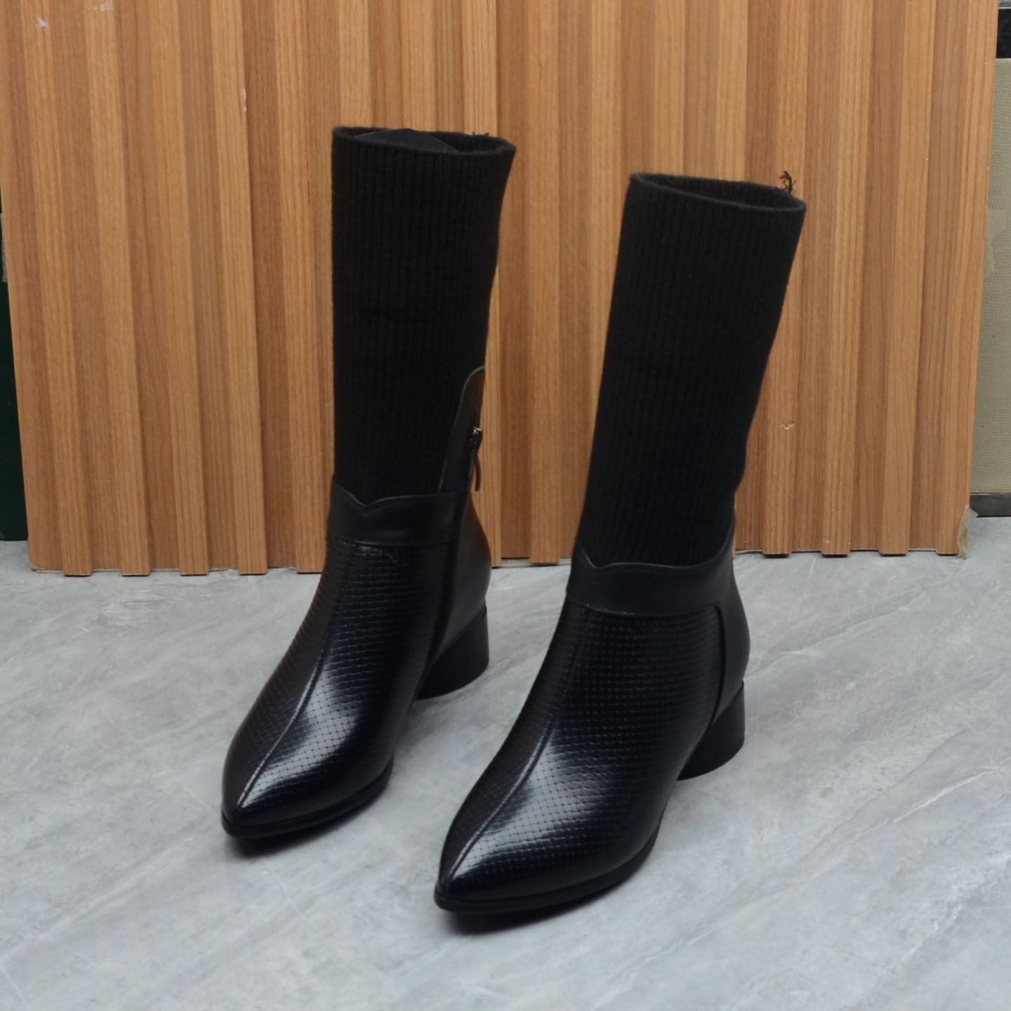 真皮粗跟英伦时装靴保暖加绒女靴