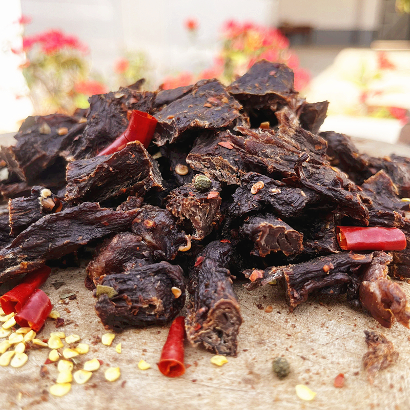 清真即食风干牛肉粒云南特产手撕正宗黄牛肉干麻辣牛肉干零食包邮