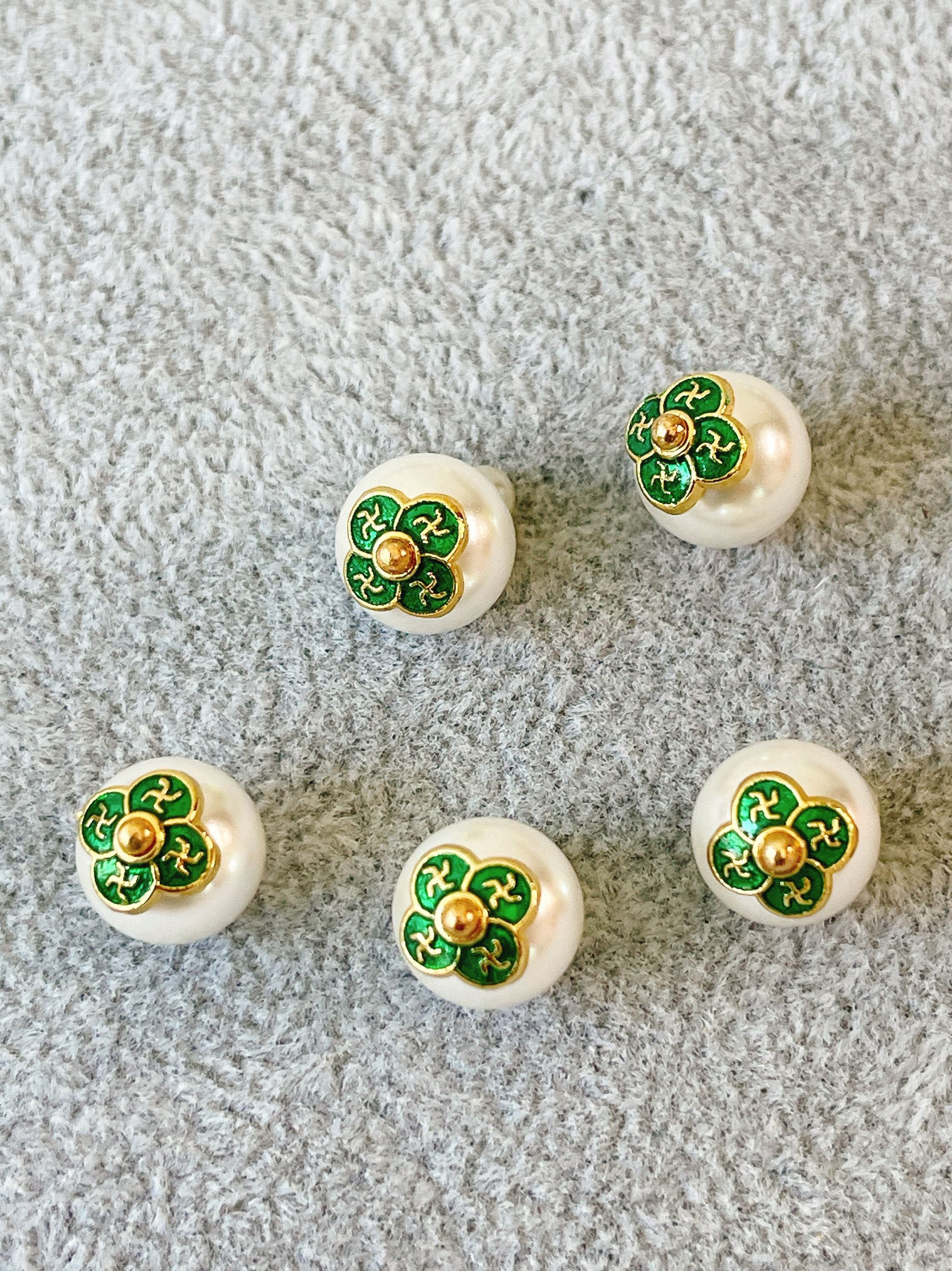 绿色万字花托钉10mm白色贝珠中式盘扣手工真丝旗袍唐装纽扣子