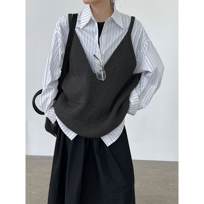 鹿西  复古慵懒风针织马甲女2025秋季新款V领宽松无袖背心ss748