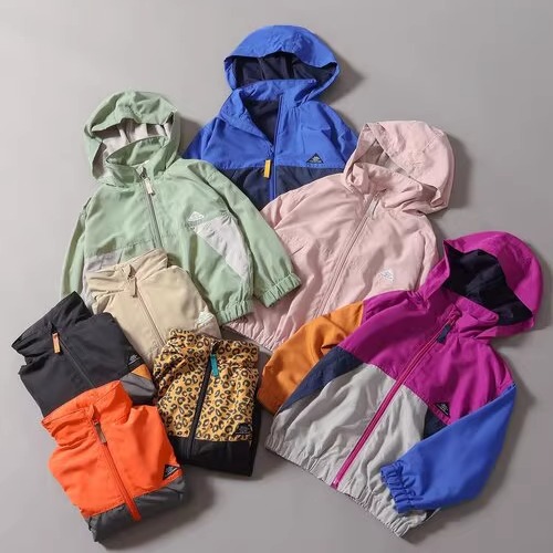 日本代购 童装 F.O 90-160cm 网眼内衬防风防雨连帽可收纳风衣