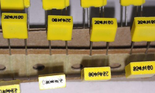 方型薄膜电容 224J100V 220NJ100V 5% 黄色 220NF 0.22UF 100个价