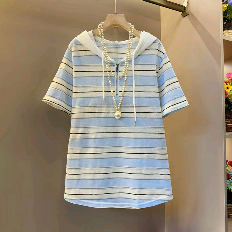 胖妹妹大码女装夏季2026新款时尚连帽拼色减龄糖果色短袖韩版小衫