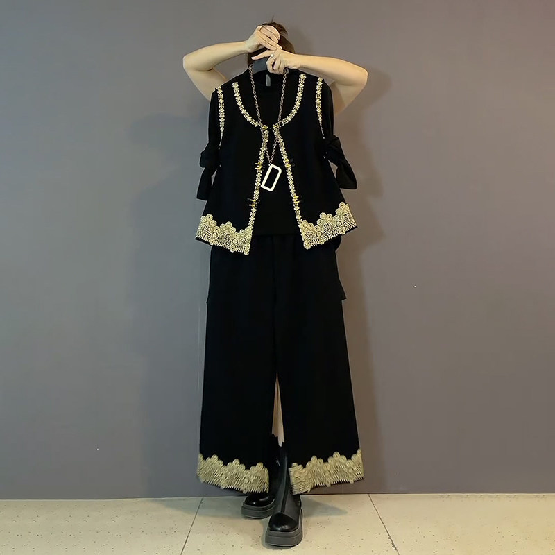 胖妹妹2026春季新款大码女装欧货轻奢刺绣马甲气质显瘦裤子三件套,女装/女士精品,大码套装,淘宝优惠券,粉丝福利购,淘宝优惠卷