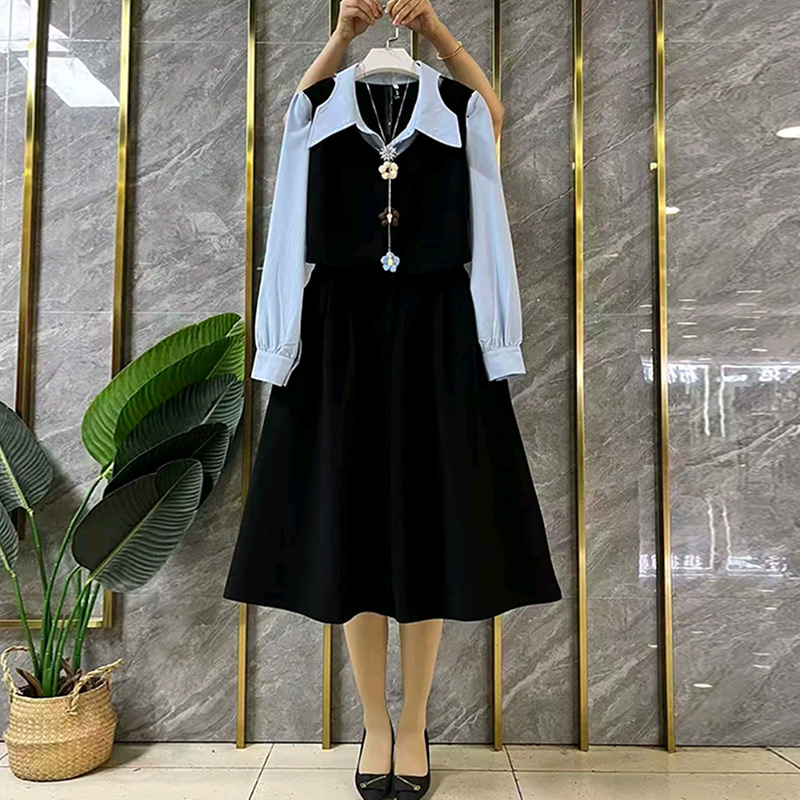 新款胖妹妹设计感拼接衬衫领假两件立体小花中长款连衣裙大码女装