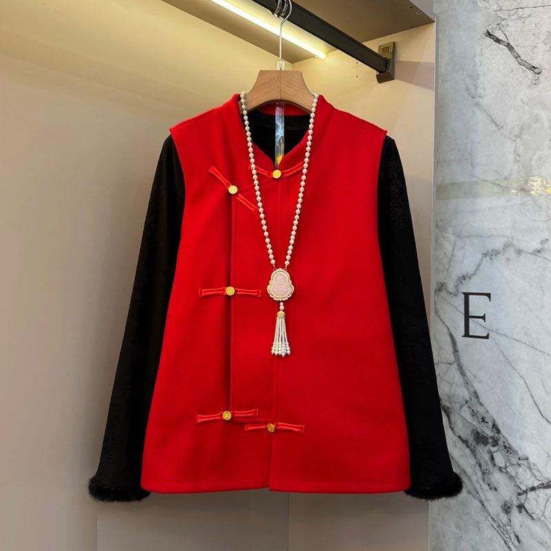 毛毛袖打底衫盘扣马甲两件套