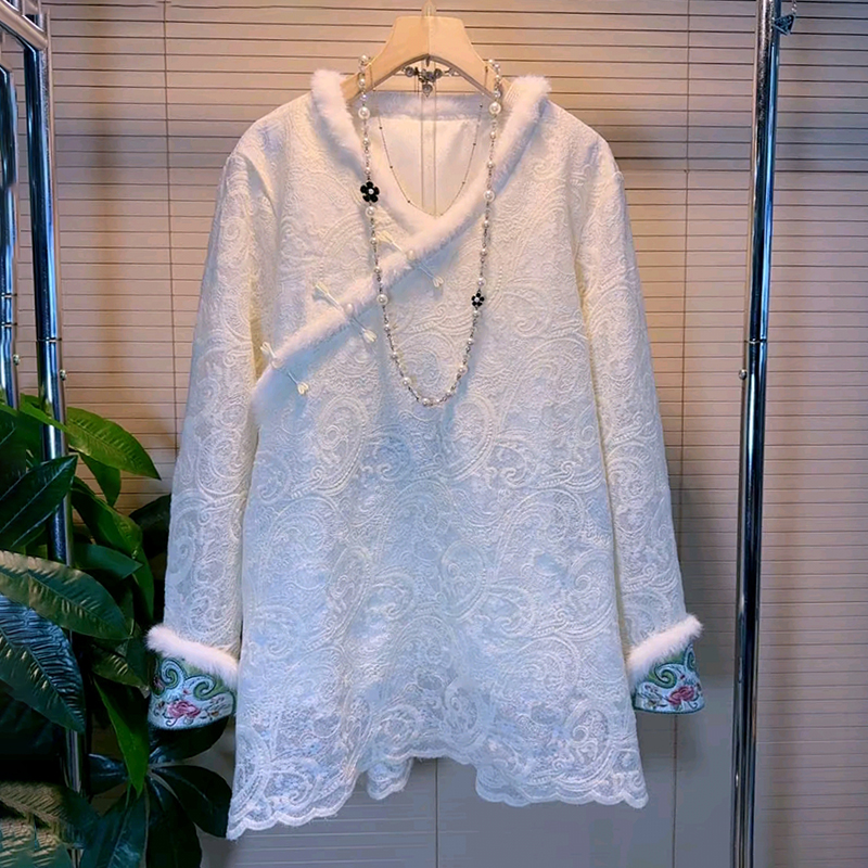 新中式国风复古盘扣刺绣V领小衫