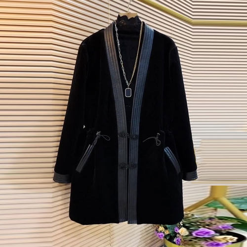 大码秋冬时尚重工盘扣收腰外套