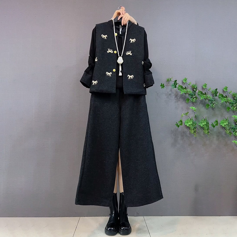 胖妹妹2026春季新款大码女装新中式国风马年马甲阔腿裤刺绣三件套,女装/女士精品,大码套装,淘宝优惠券,粉丝福利购,淘宝优惠卷